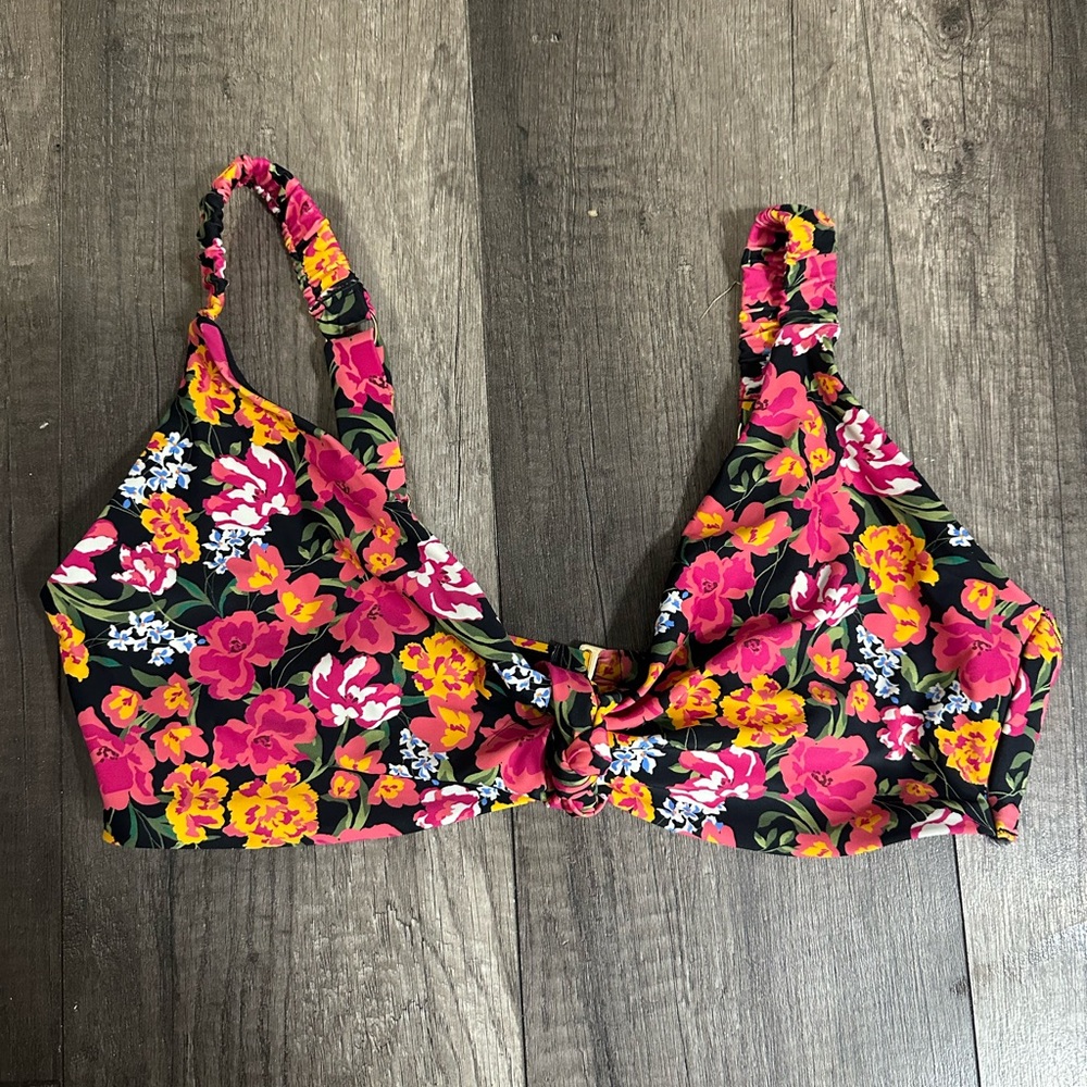 Time & Tru - Floral Bikini Top - Size 1X